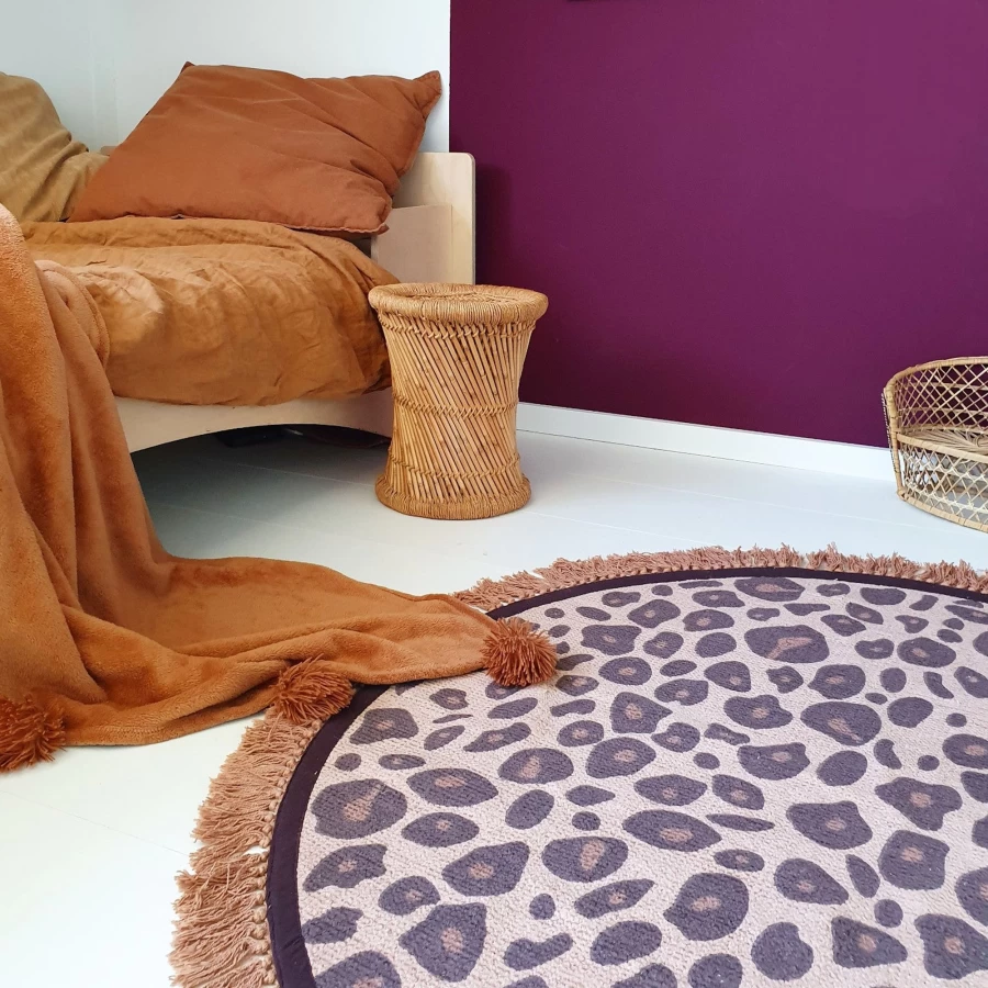 "Tapis Petit Round Leopard Print Rug 120x120 cm – Stylish Animal Print Carpet for Home Decor"