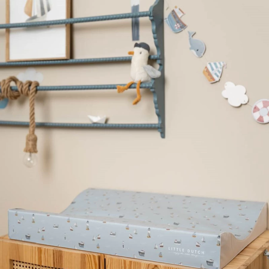 Little Dutch Changing Mat 72 x 44 cm - Soft Foldable Baby Changing Pad with Safety Strap