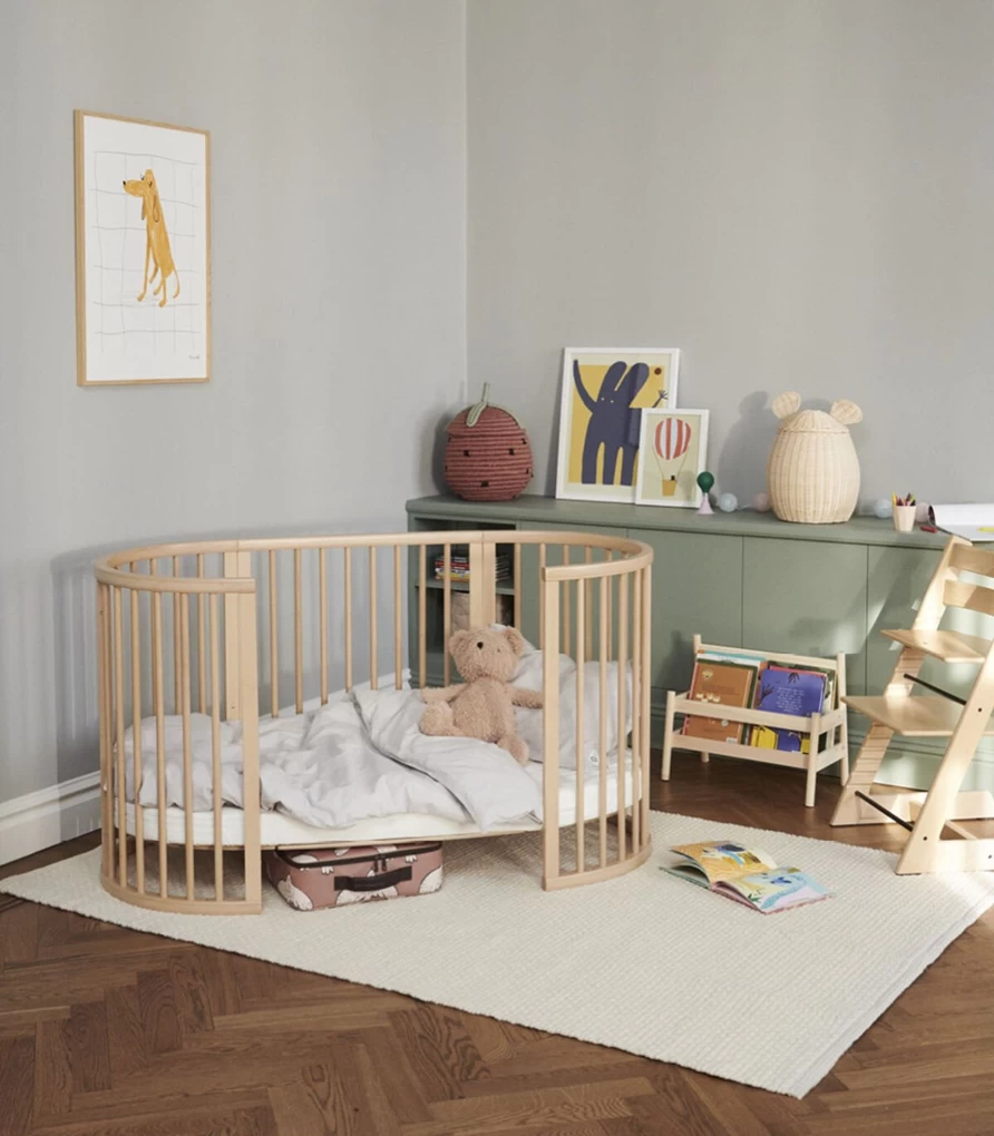 Stokke Sleepi Bed V3 Complete Baby Crib with Mattress – Convertible Toddler Bed, Adjustable Height, Eco-Friendly Design